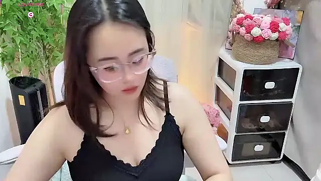 NEWONETO's Live XXX Chat