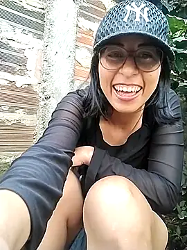 MirandaSingle's Live XXX Chat