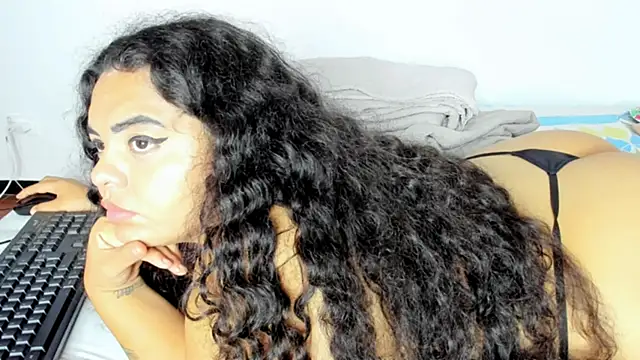 curvypornhot Chat XXX in diretta