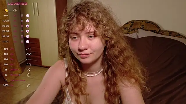 Milounee live XXX chat