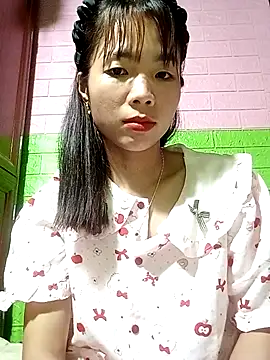 AmyLinee01 在線直播表演