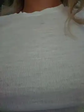 Pretty_roxxyy's Live XXX Chat