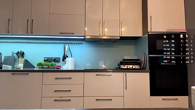 SoftnessMilaのライブXXXチャット