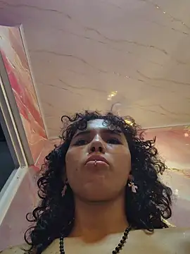 Chat XXX en directo de Isabella_Stark