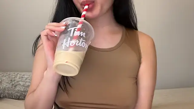 แชท XXX สดของ LOVEAKIRA