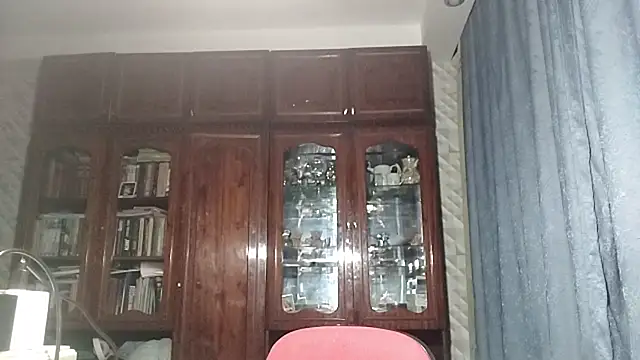 Show modela BeatriceMolands na web-kameri