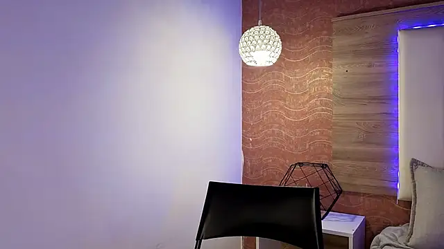 AgnesIvanova Adlı Modelin Canlı XXX Sohbeti