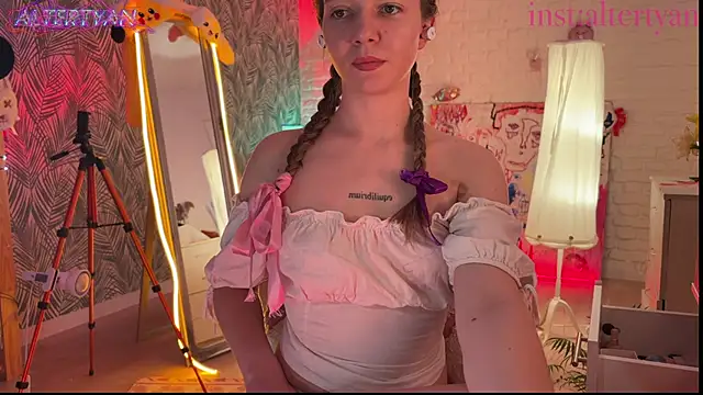 altertyan – Naživo XXX chat