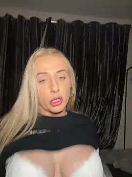 Strongqueen Chat XXX in diretta