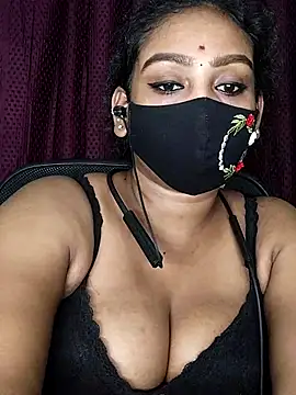 Tamil_Crazy_Queen: онлайн-секс-чат