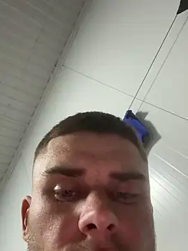 Nemont: διαδικτυακό σόου στην κάμερα