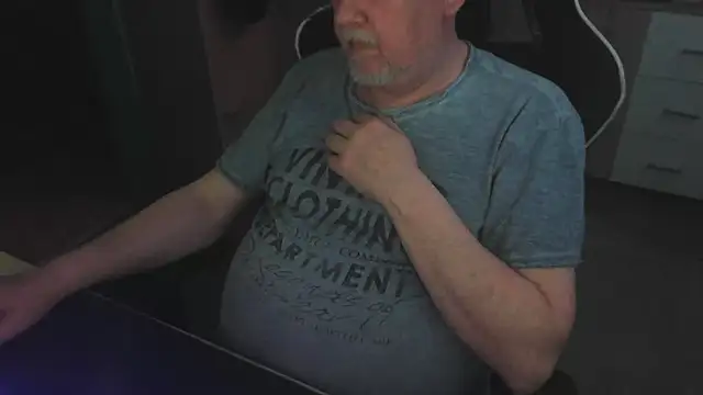 Teddybaer372のライブXXXチャット