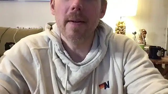 9VOLTTのライブXXXチャット