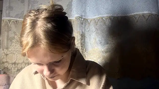 Chat XXX ao vivo de KrystenHoye