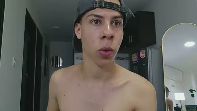 grey___27 Adlı Modelin Canlı XXX Sohbeti