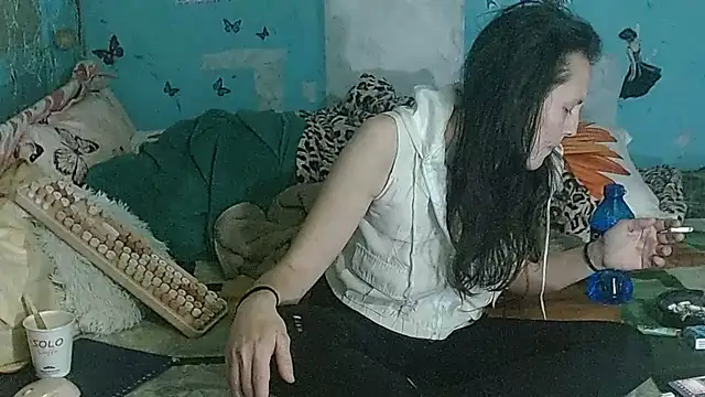 brighteyes77's Live XXX Chat