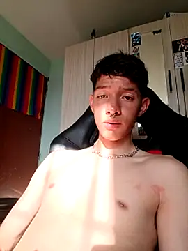 Chatroom XXX en direct de heyy_noah11