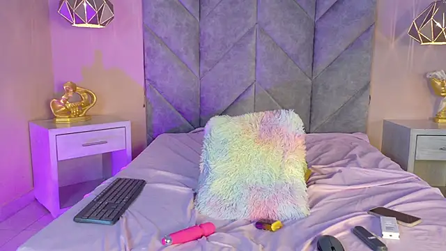 SERENA_JONESS লাইভ XXX চ্যাট