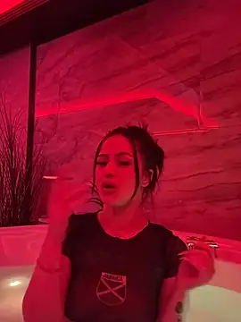 LucyLextonX Chat XXX live