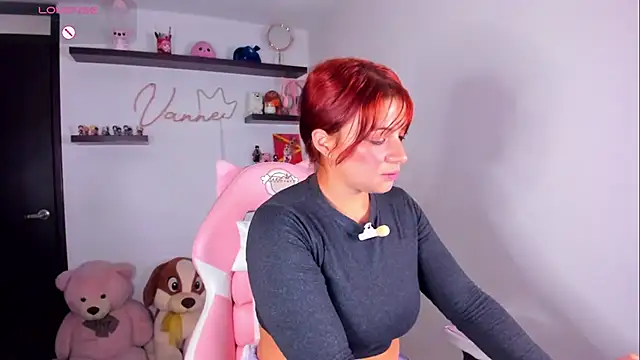 Czat XXX na żywo – Vannessa__Shy