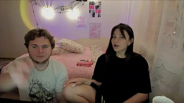 MashkaRay: διαδικτυακό σόου στην κάμερα