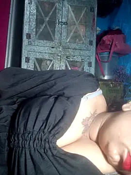 Delhi_Patola élő XXX-chatje