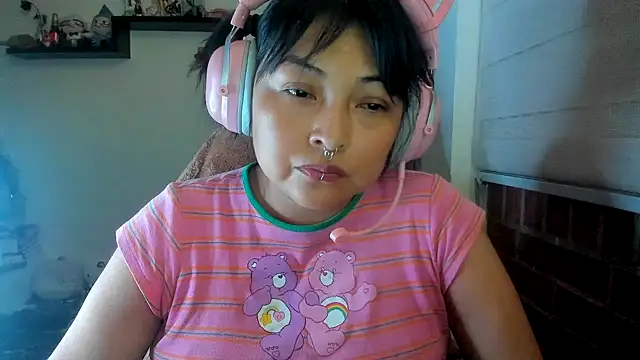 Shaddycute_ – Naživo XXX chat