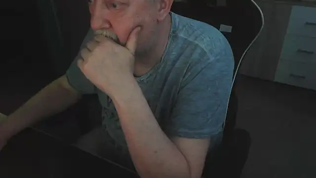 Teddybaer372のウェブカメラショー