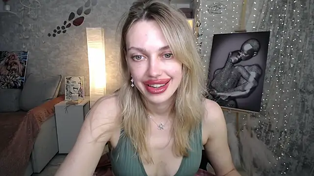 NickyAdamidi Live XXX-chat