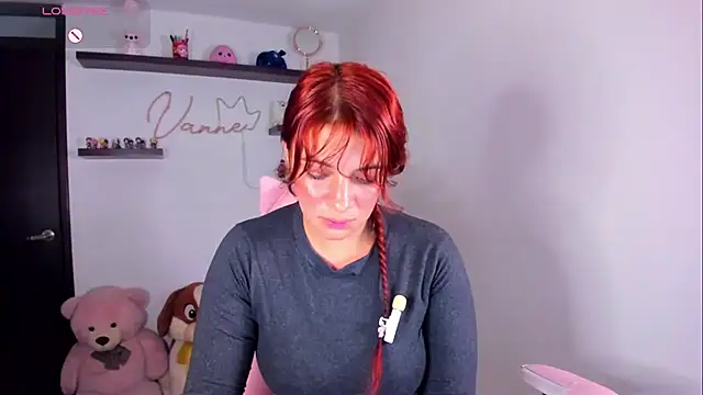 Vannessa__Shy – Live XXX-chat