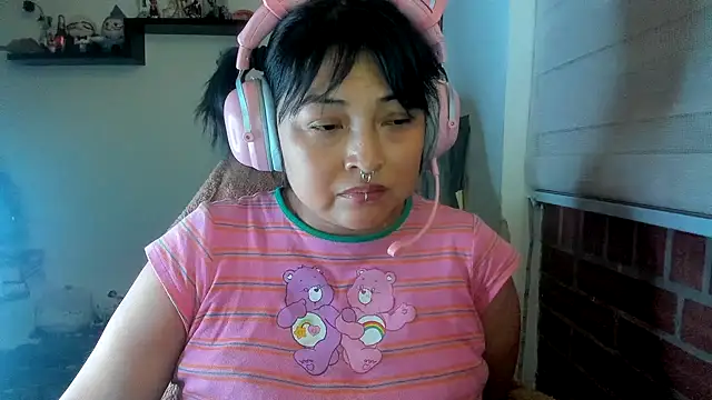 Shaddycute_ লাইভ XXX চ্যাট