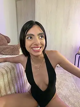 ZaraLuuv লাইভ XXX চ্যাট