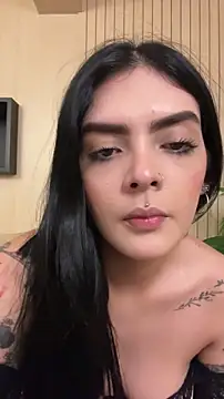 AliceRitter Adlı Modelin Canlı XXX Sohbeti