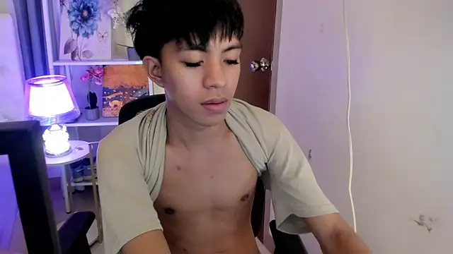 davincihugecock Adlı Modelin Canlı XXX Sohbeti