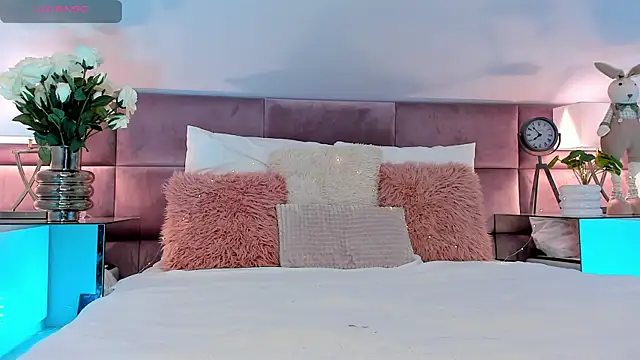 MiaMuse Chat XXX live