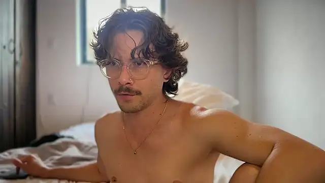 mcklister_kinky_feets Show in webcam