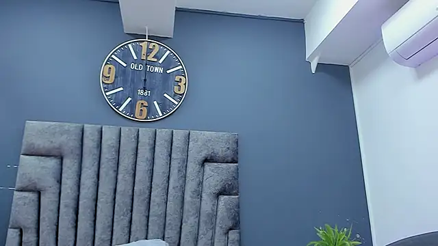 Robin_Rief Chat XXX in diretta