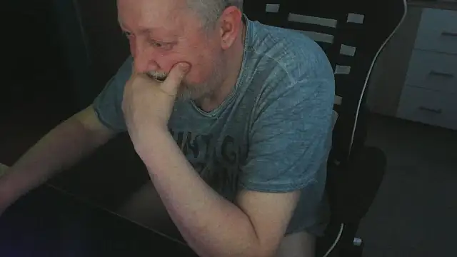 Teddybaer372 在線直播表演