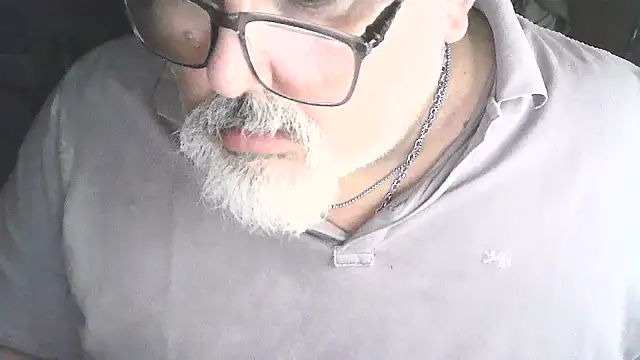 XXX chat uživo modela cashot58