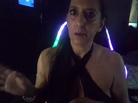 la-fee-pas-chier 现场XXX聊天