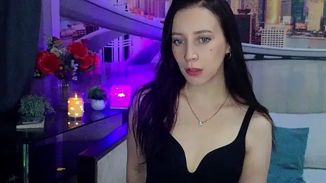 MonicaSweetx Adlı Modelin Canlı XXX Sohbeti