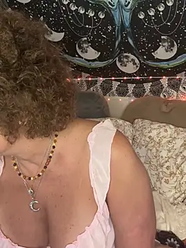 Živý XXX chat SuzyCatzz