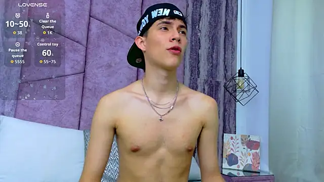 Онлайн чат XXX AronTawers