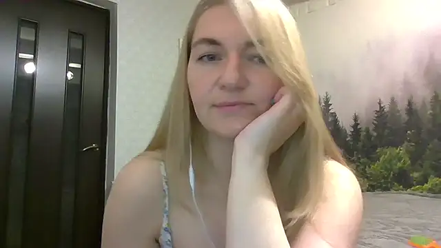 XXX chat uživo modela CandyOLimeX