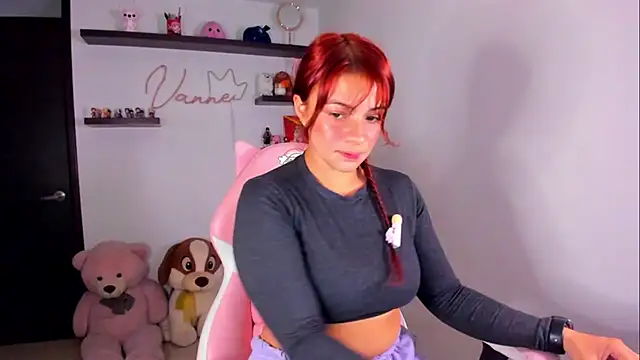 XXX chat uživo modela Vannessa__Shy