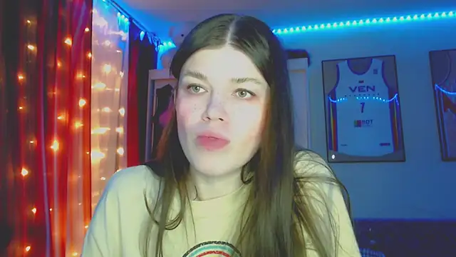 Klementan Live XXX chat