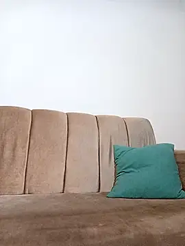 ginevere_20: онлайн-секс-чат