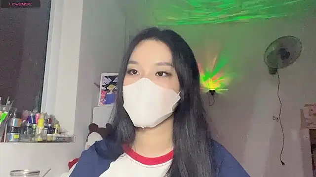 Tieu-May Chat XXX live