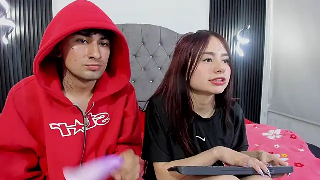 Kenji_n_Rousse Webcam show