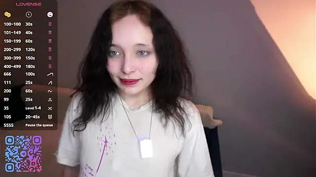 XXX chat uživo modela HannaHayles